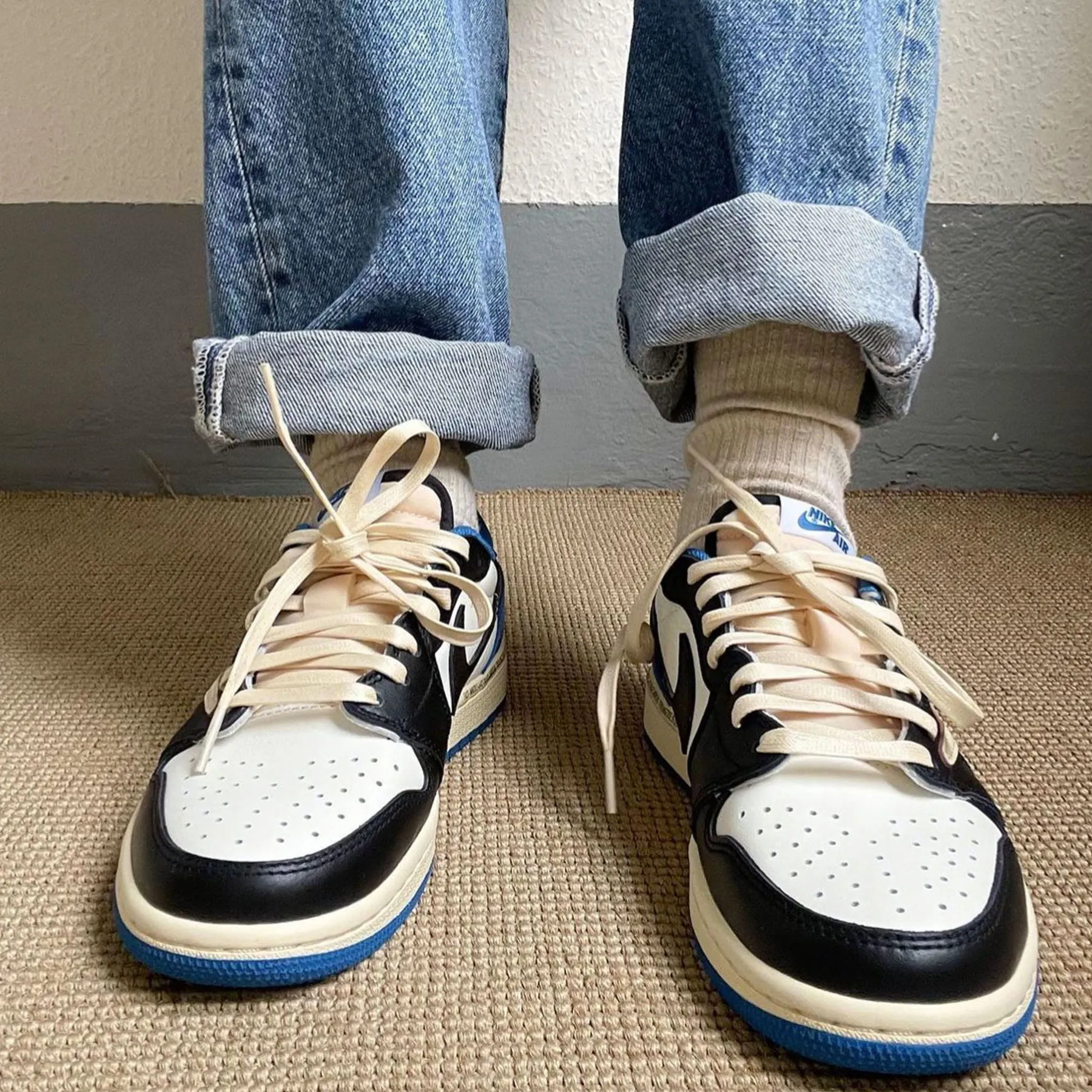 Air Jordan 1 Low x Travis Scott x Fragment