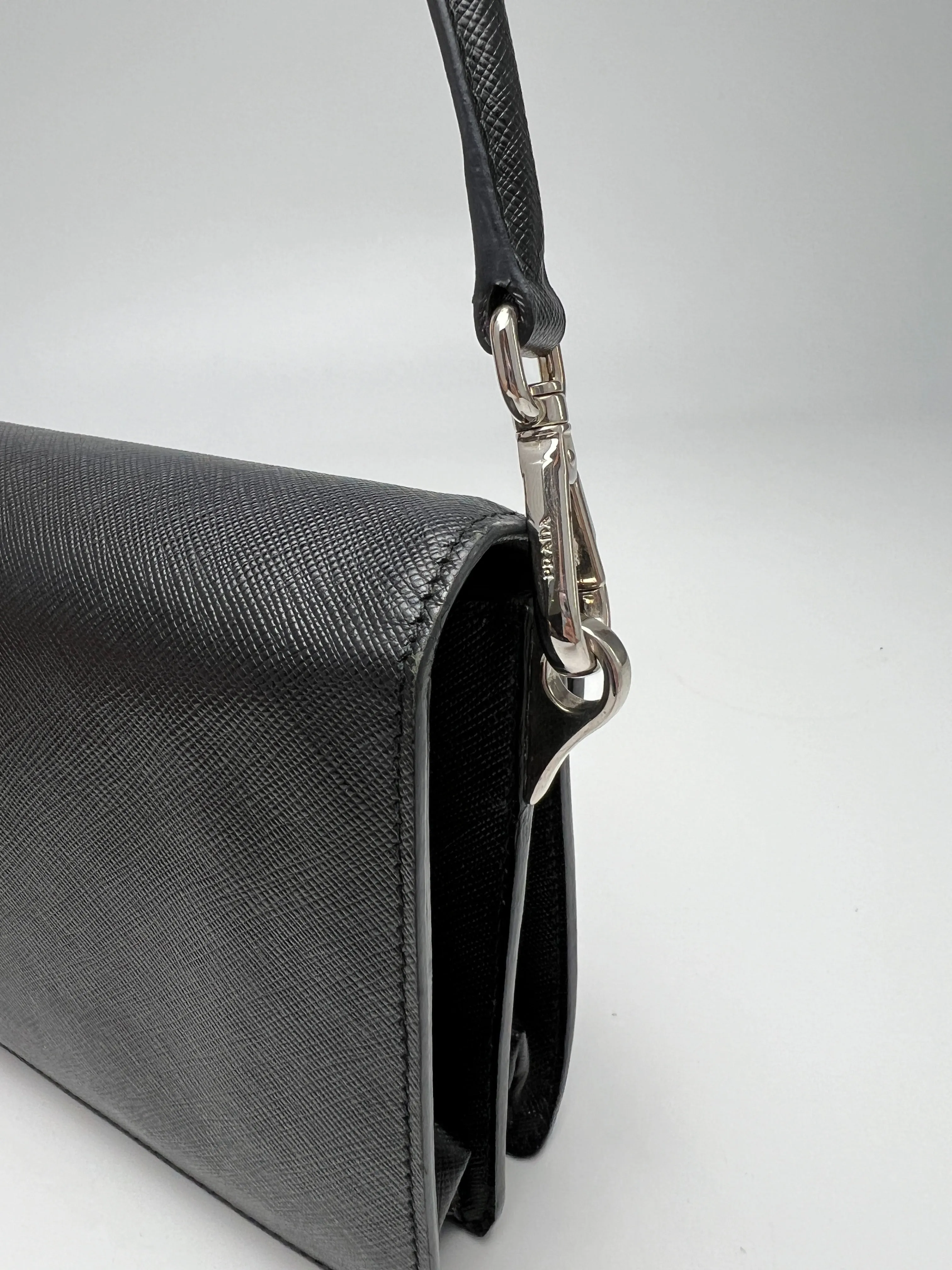 BN0924 Nero Saffiano Lux Leather Crossbody Bag