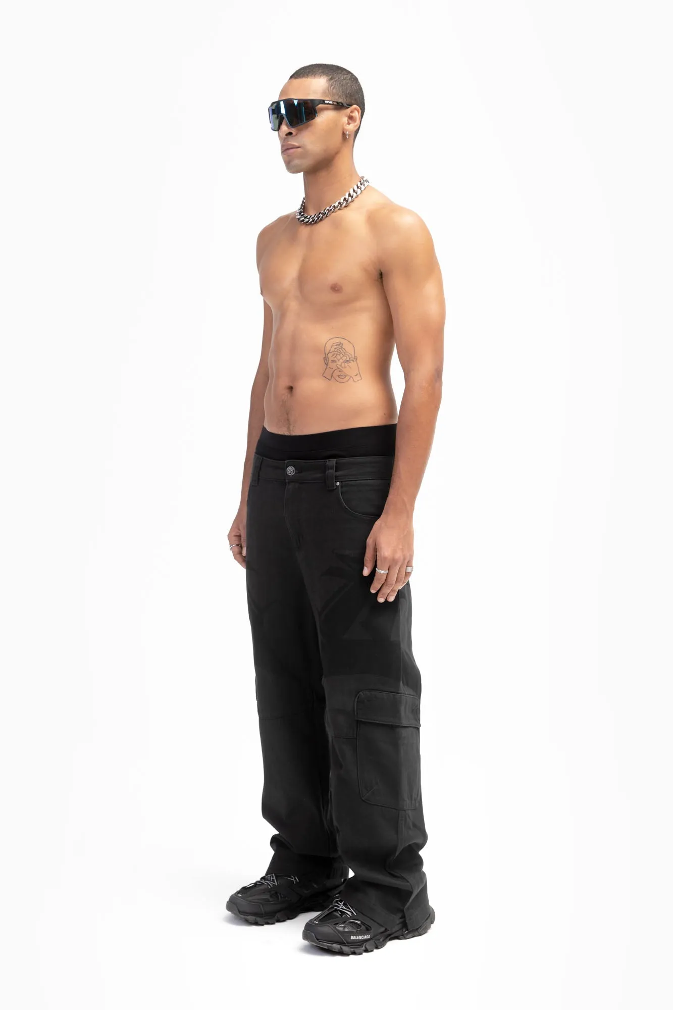 FF BLACK CARGO PANTS