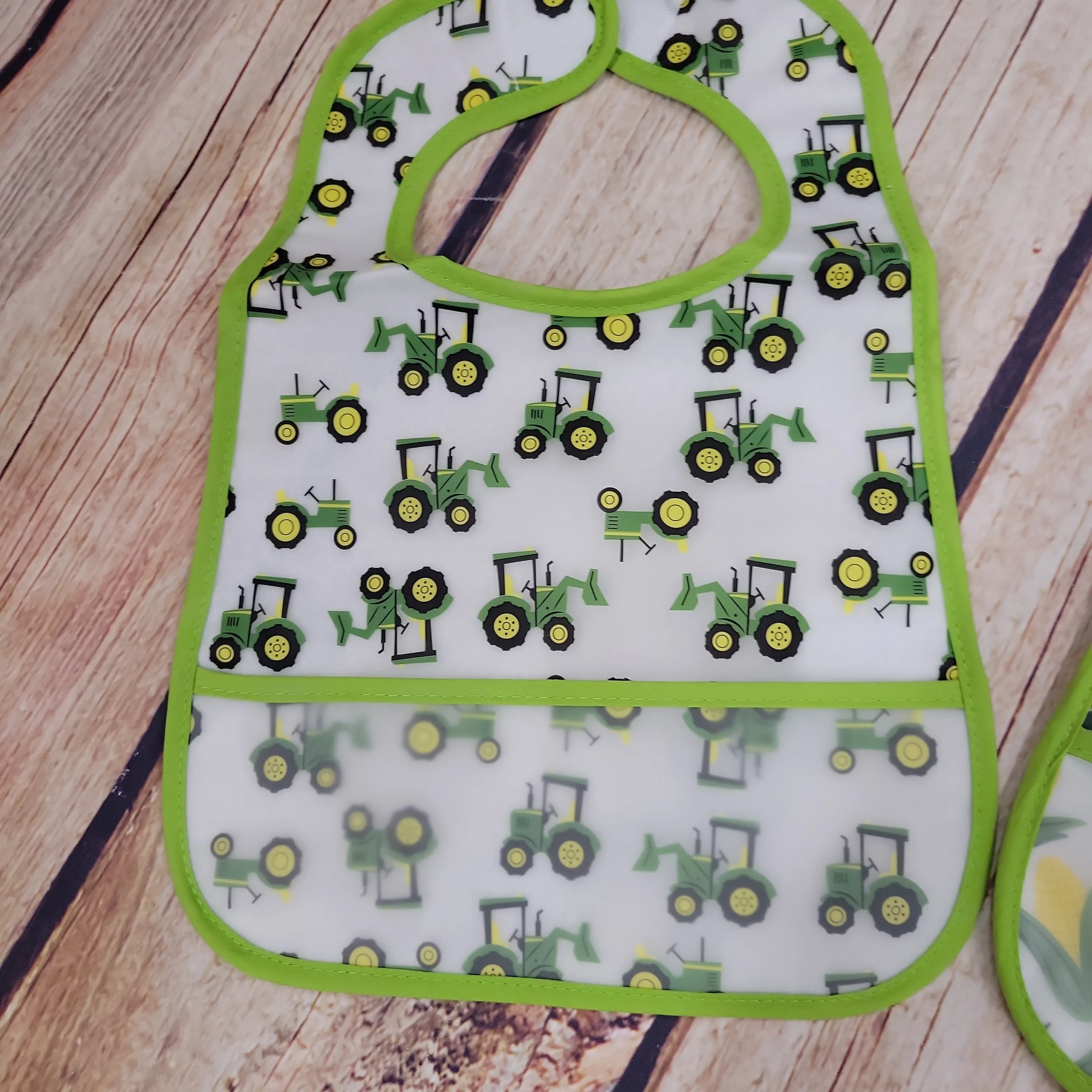 JOHN DEERE 3 PIECE TRACTOR BIB SET