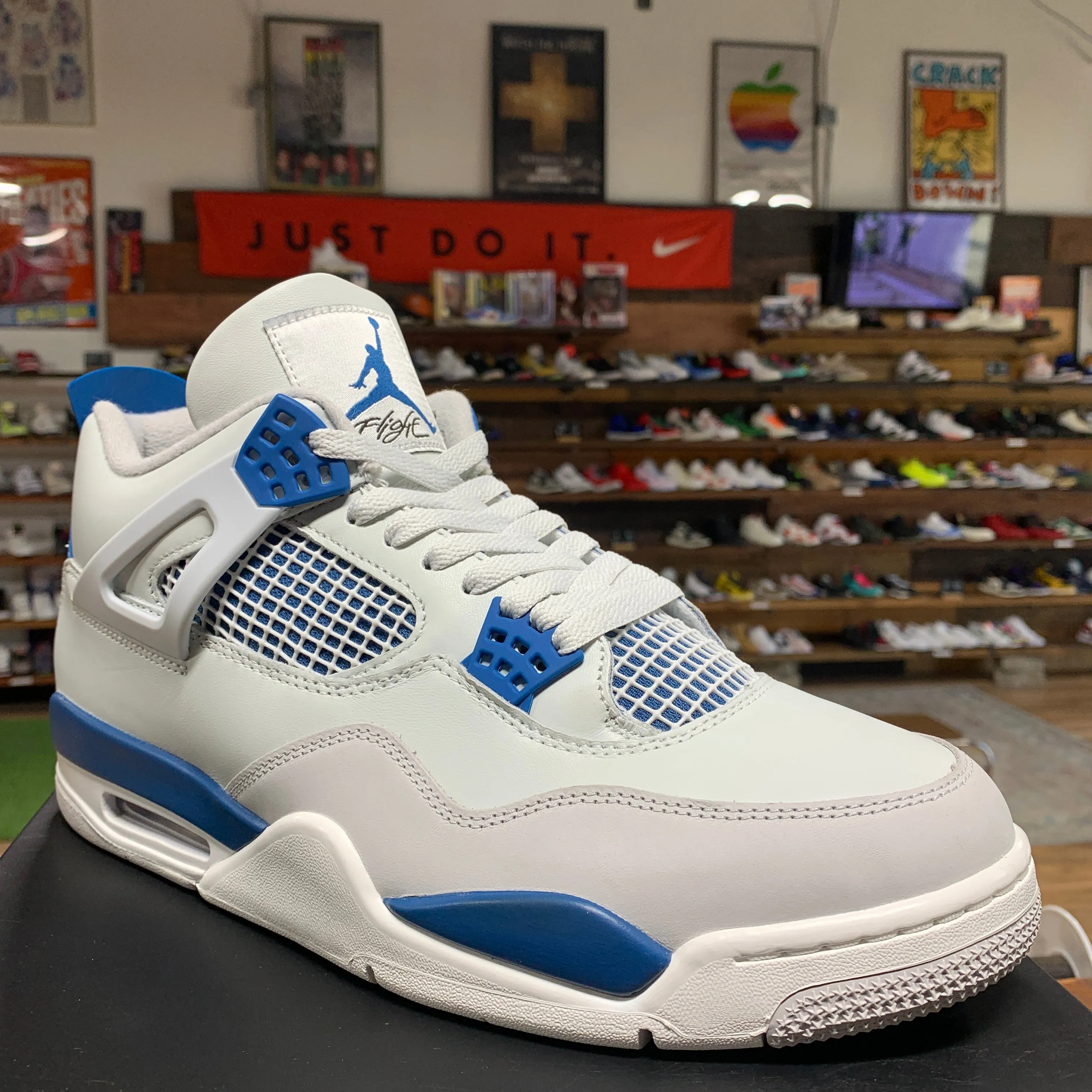 Jordan 4 'Military Blue' Size 12