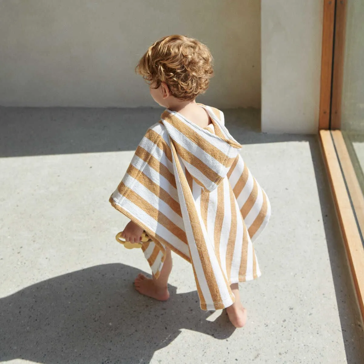 Paco Poncho Towel - White / Tuscany Rose Stripe