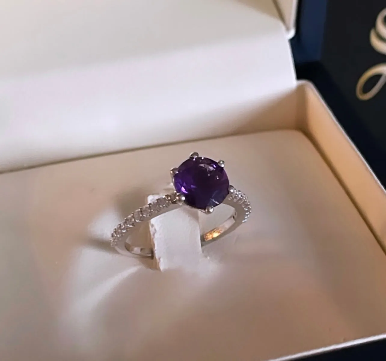 Purple amethyst diamond ring WDR051